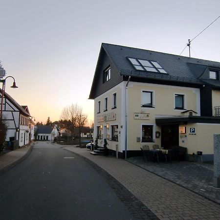 Hotel & Restaurant Huellen Barweiler Екстер'єр фото