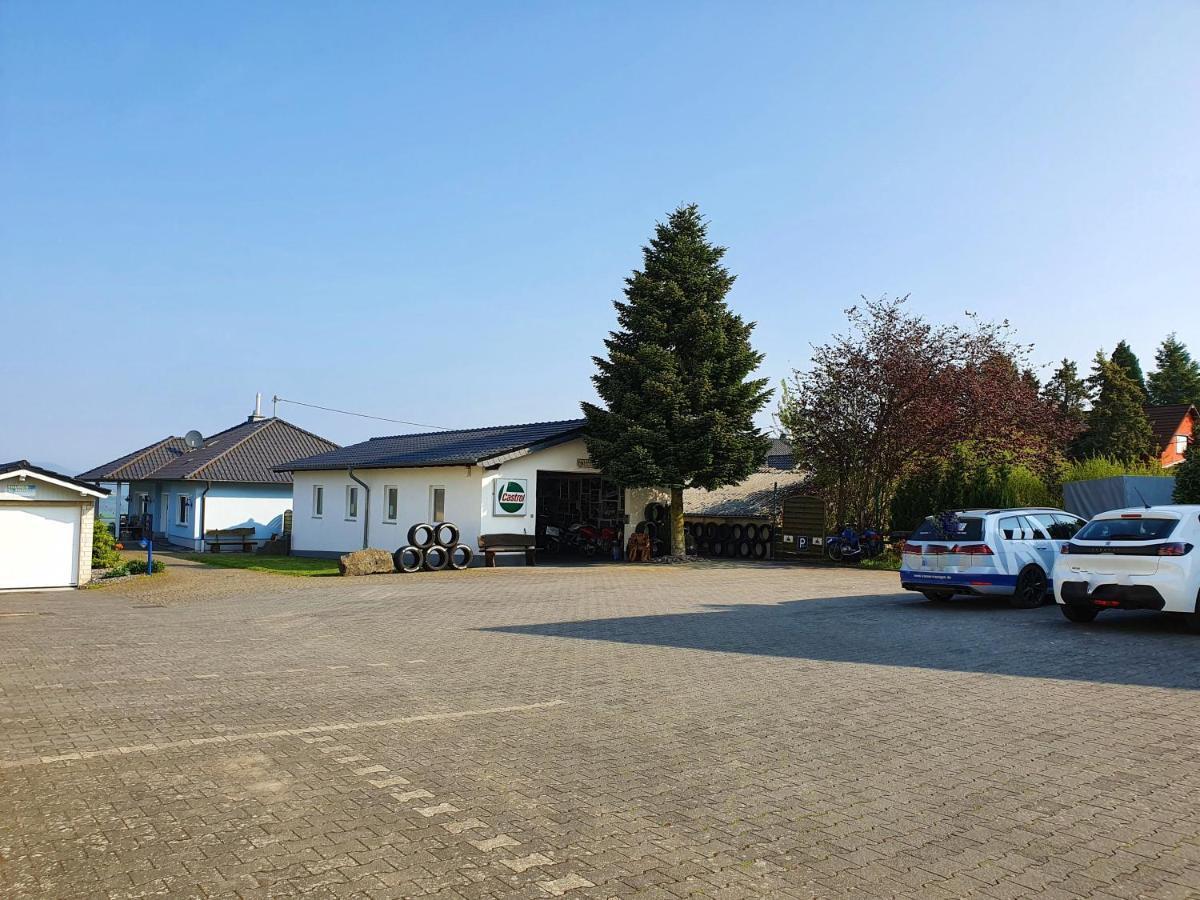 Hotel & Restaurant Huellen Barweiler Екстер'єр фото
