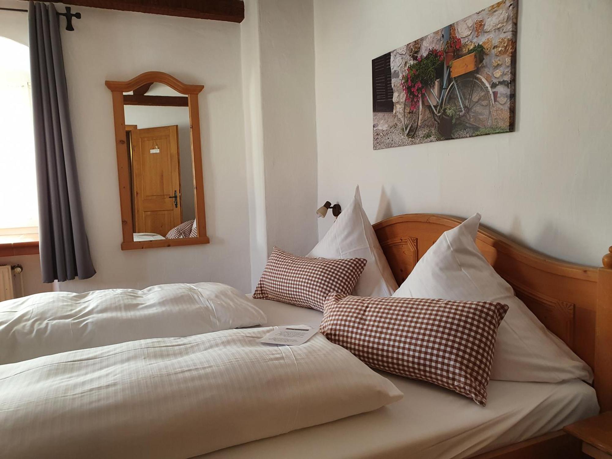 Hotel & Restaurant Huellen Barweiler Екстер'єр фото